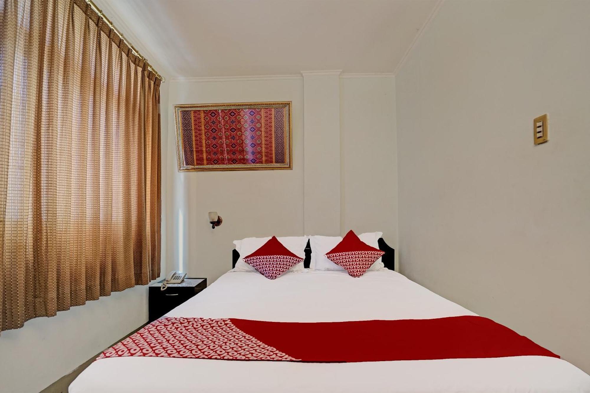 Super Oyo 91805 Hotel Wisma Bari Palembang Exterior foto