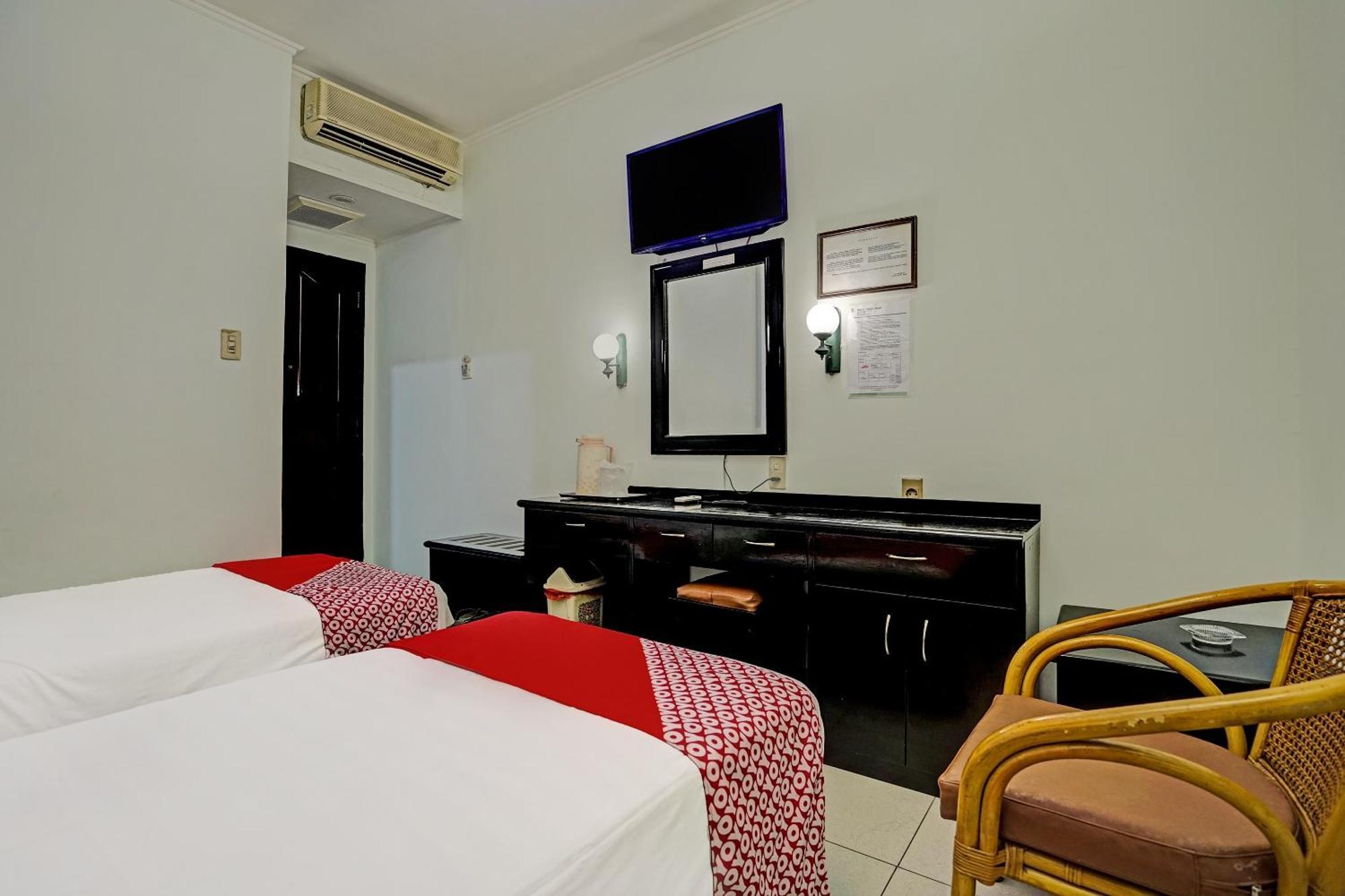Super Oyo 91805 Hotel Wisma Bari Palembang Exterior foto